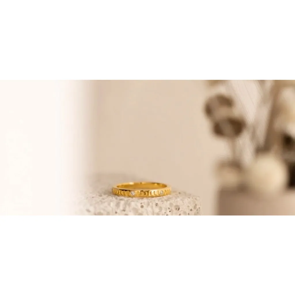 NEW Unisex 14k Gold Plated Engraved Moon‎ Simulated Diamond Ring Sz 7 - Image 8