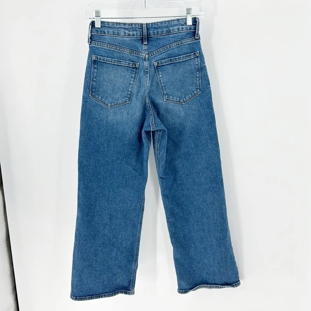 Old Navy high waisted wide leg cropped jeans on trend office casual dress up - Image 6