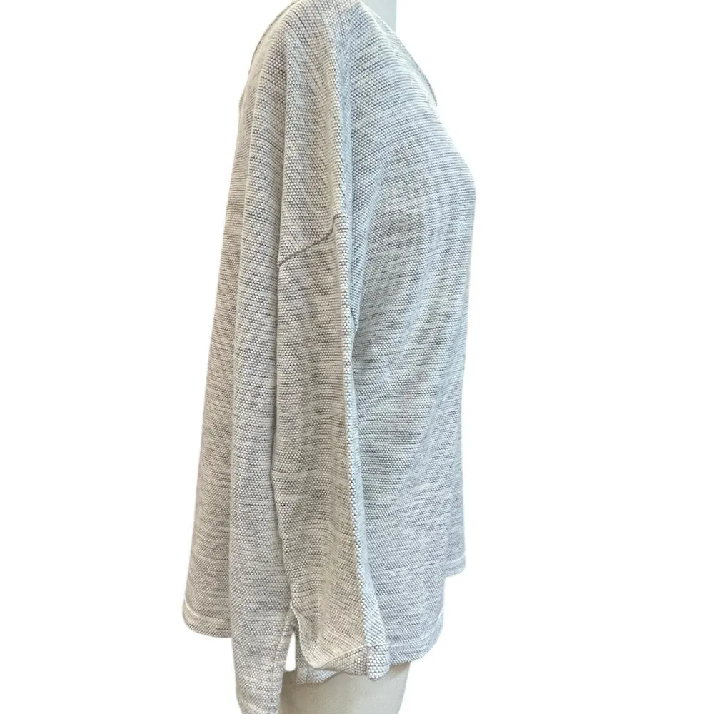 Ava & Viv Gray Tunic Top - Image 2