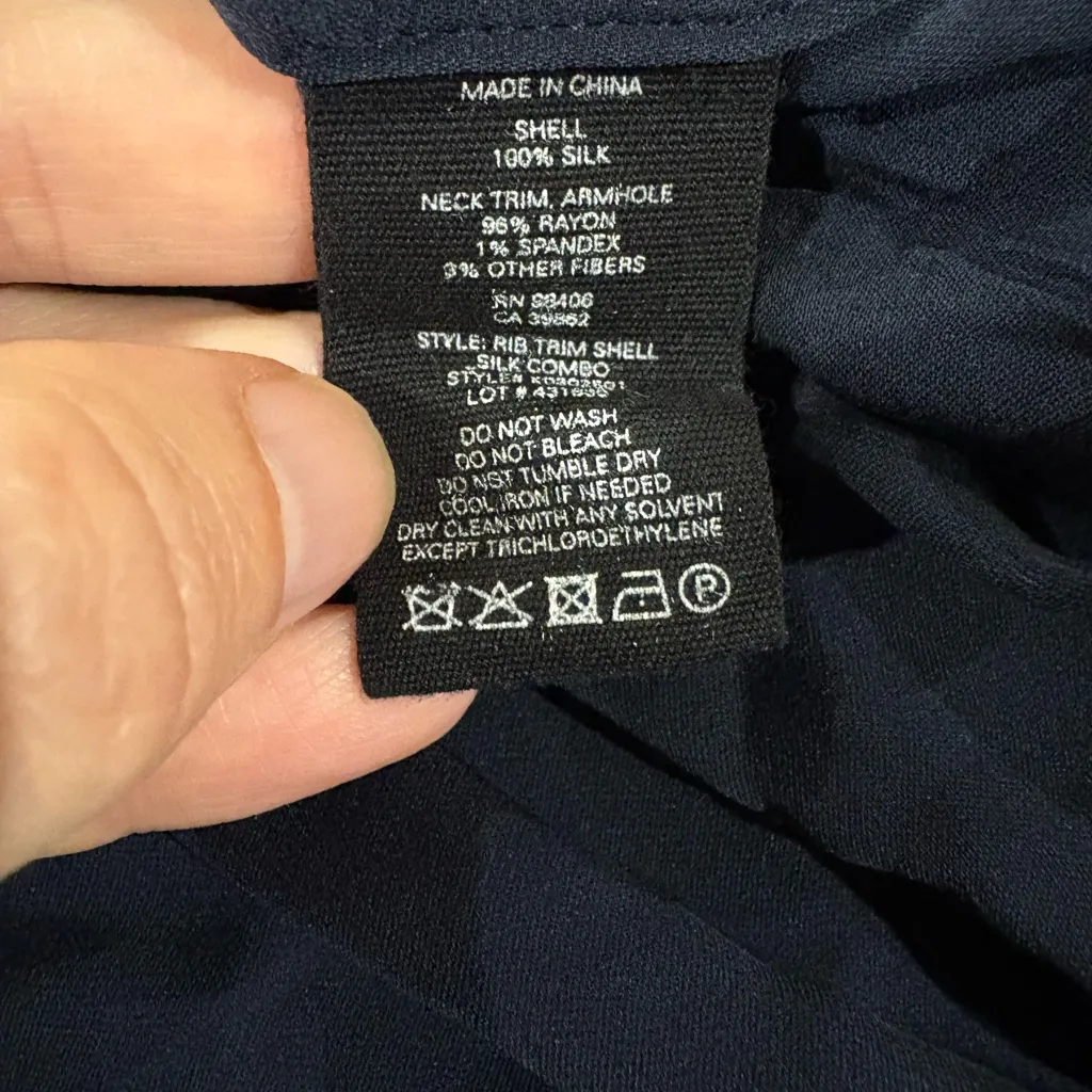 Theory silk tank top dark navy blue sz L - Image 4