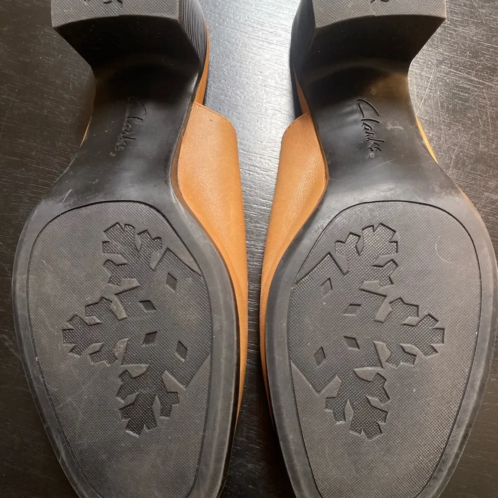 vintage leather heeled clogs - Image 5