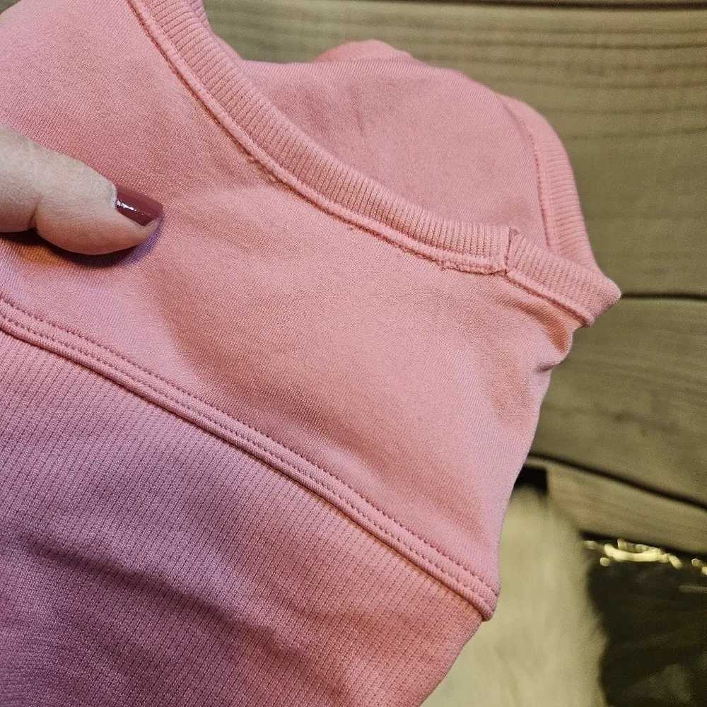 Yogalicious pink sports bra medium - Image 10