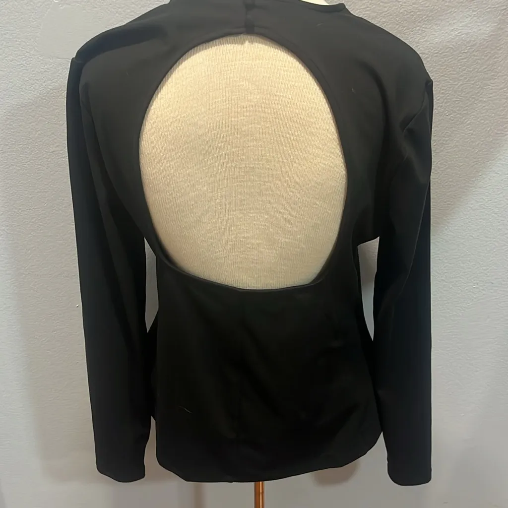 Future Collective top Black Size L - Image 5