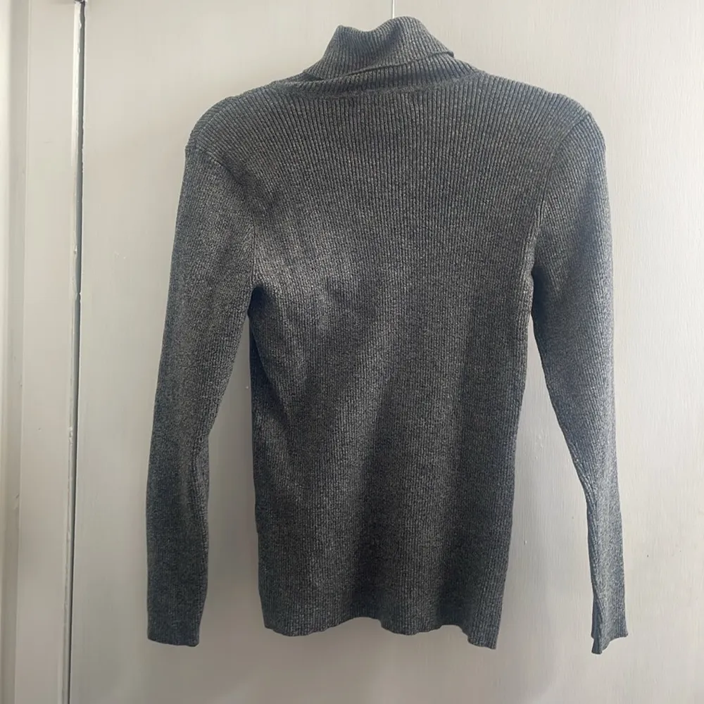 Style & co gray ribbed turtleneck size medium - Image 2