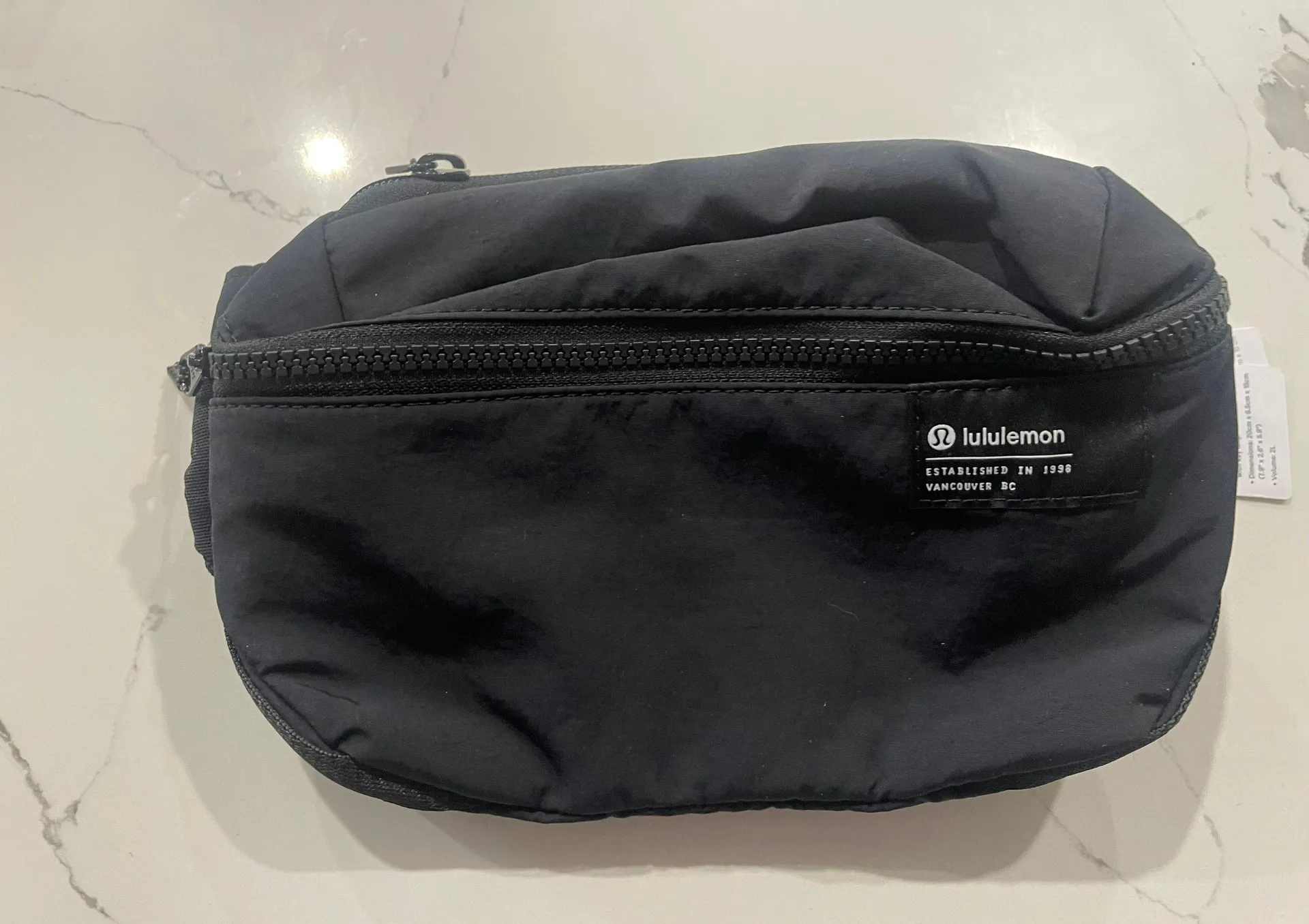 Lululemon Clean Lines Belt Bag - Image 4