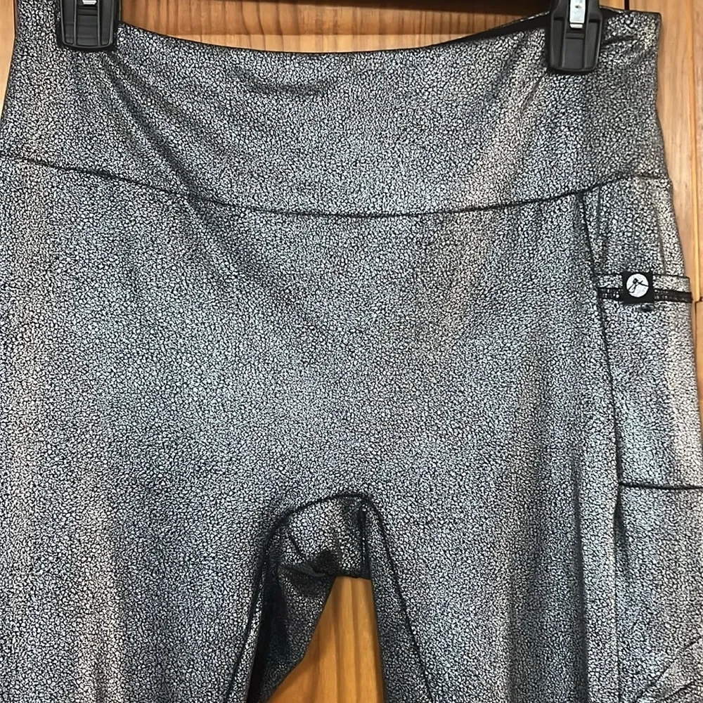 GX by Gottex Metallic Leggings - Image 2