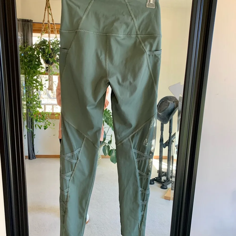 Victoria’s Secret Sport Leggings - Image 2