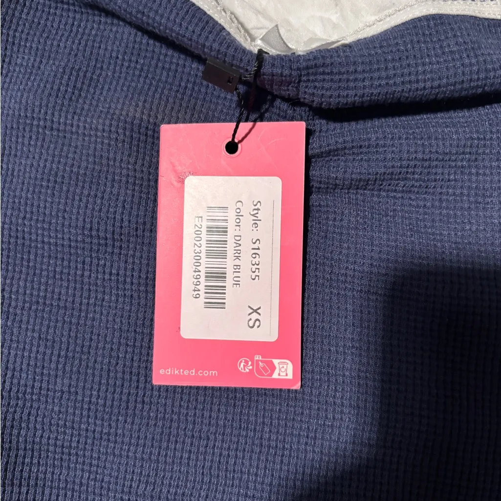 Edikted Dark Blue Textured Top - Image 2