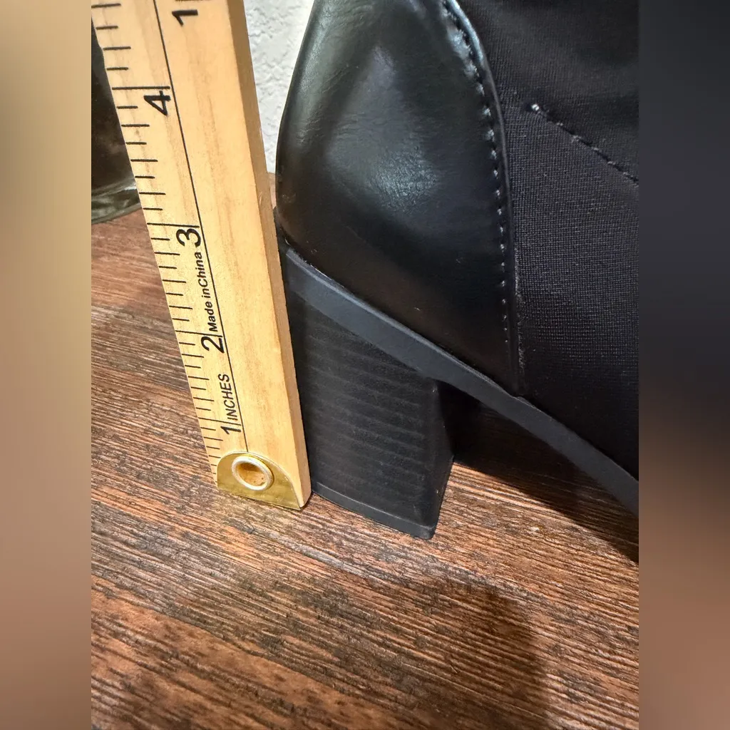 Journee Collection Women's Gaibree
Stacked Heel Knee High Boots black size 8.5 - Image 7