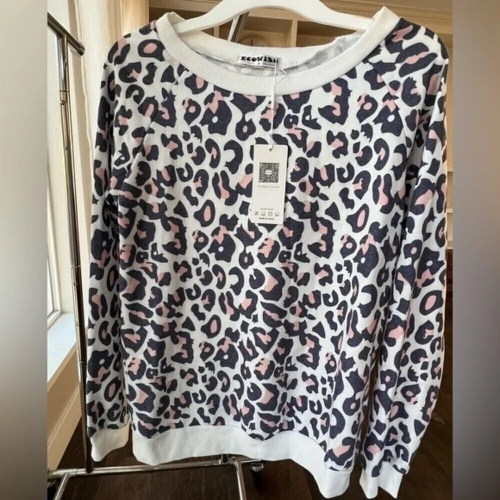 Women's Elegant Leopard-Print Pullover SweaterLeopard print Sweater Size S. - Image 4