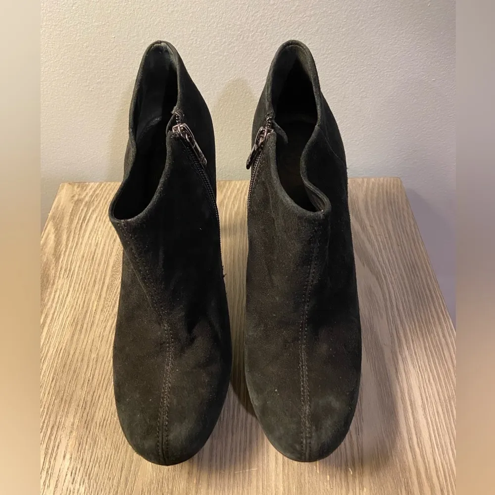 Tory Burch Cidnay Black Suede Platform‎ Ankle Booties 10 - Image 2