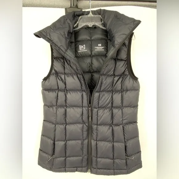Burton AK, Squall Down Vest, size XS, Black‎ - Image 2