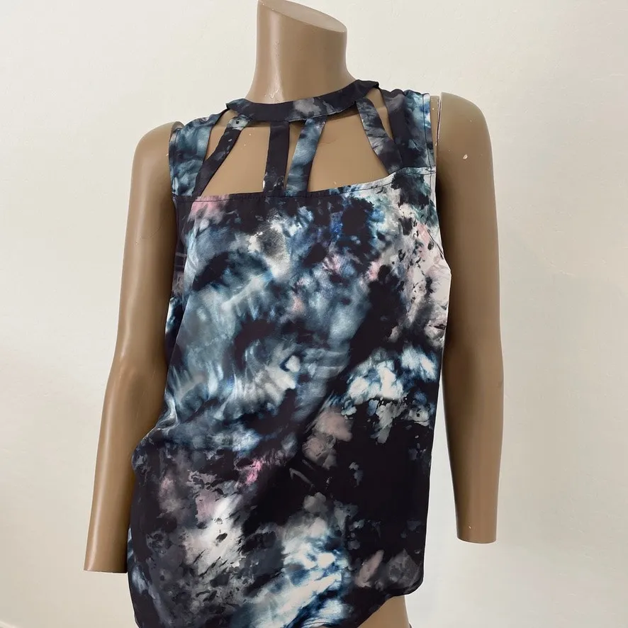 Torrid 0 Georgette caged front keyhole tank blouse TB 2006 - Image 10