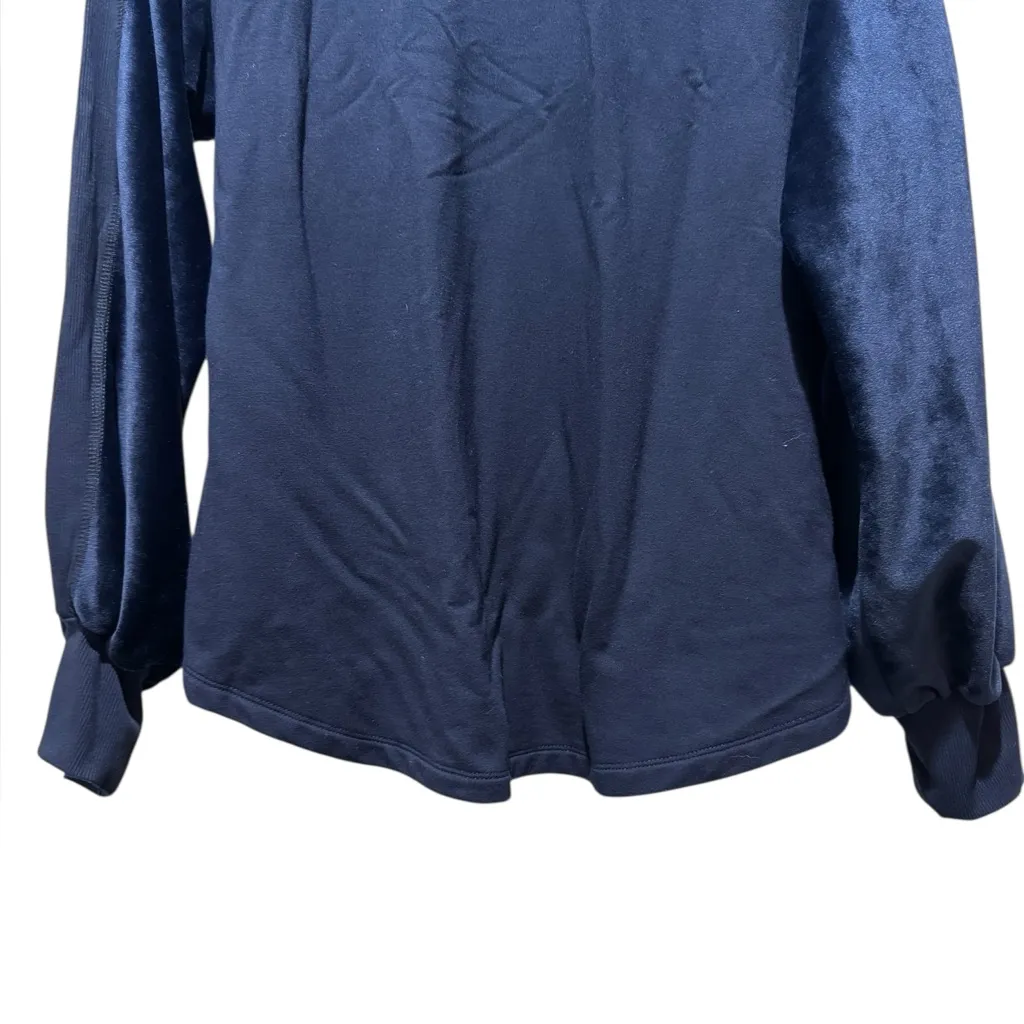 DEMOCRACY Women's Navy V-Neck Top Size XL Plush Billowy Sleeves Athleisure Cozy - Image 8