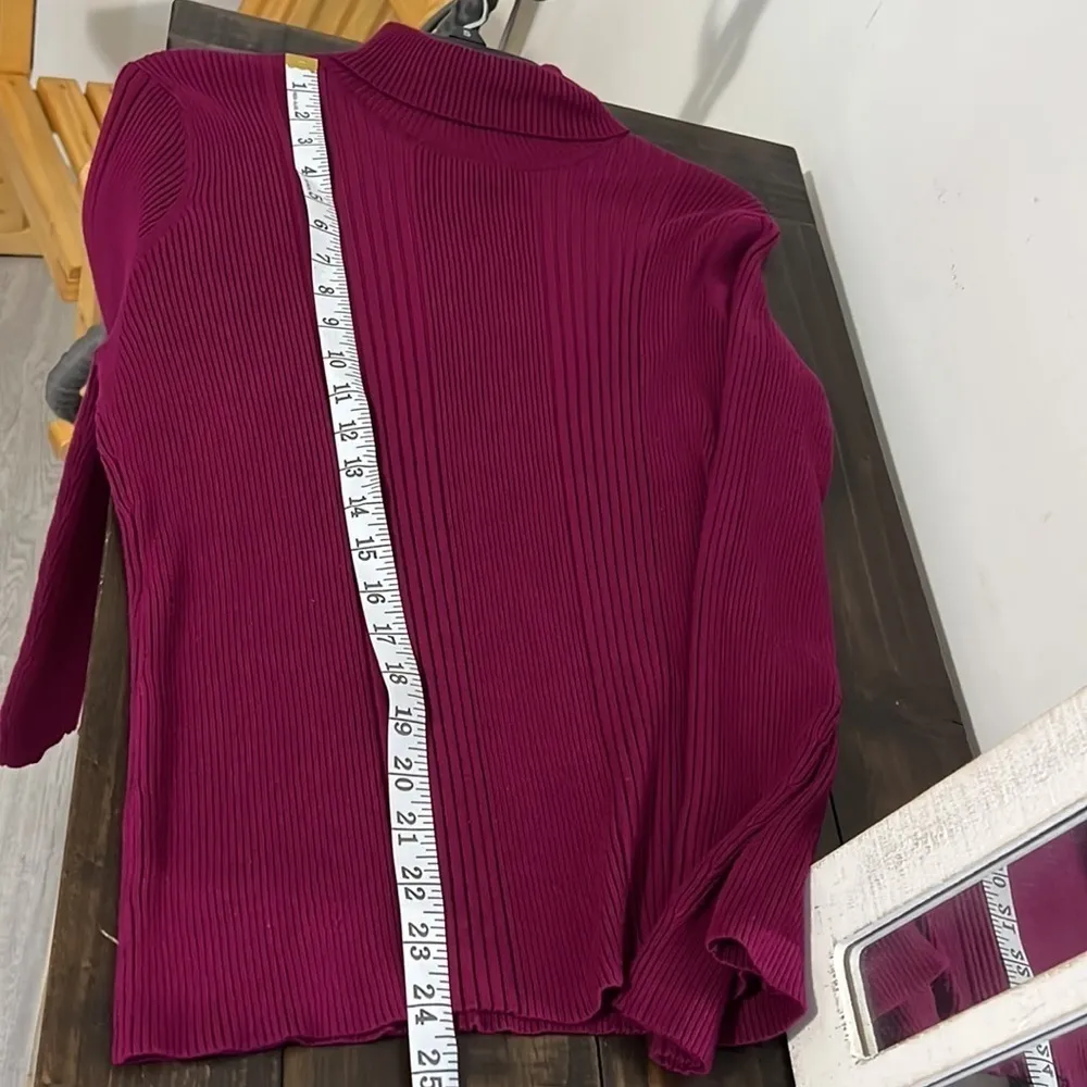 VICINITY Turtleneck Sweatshirt Fuchsia Size XL - Image 6