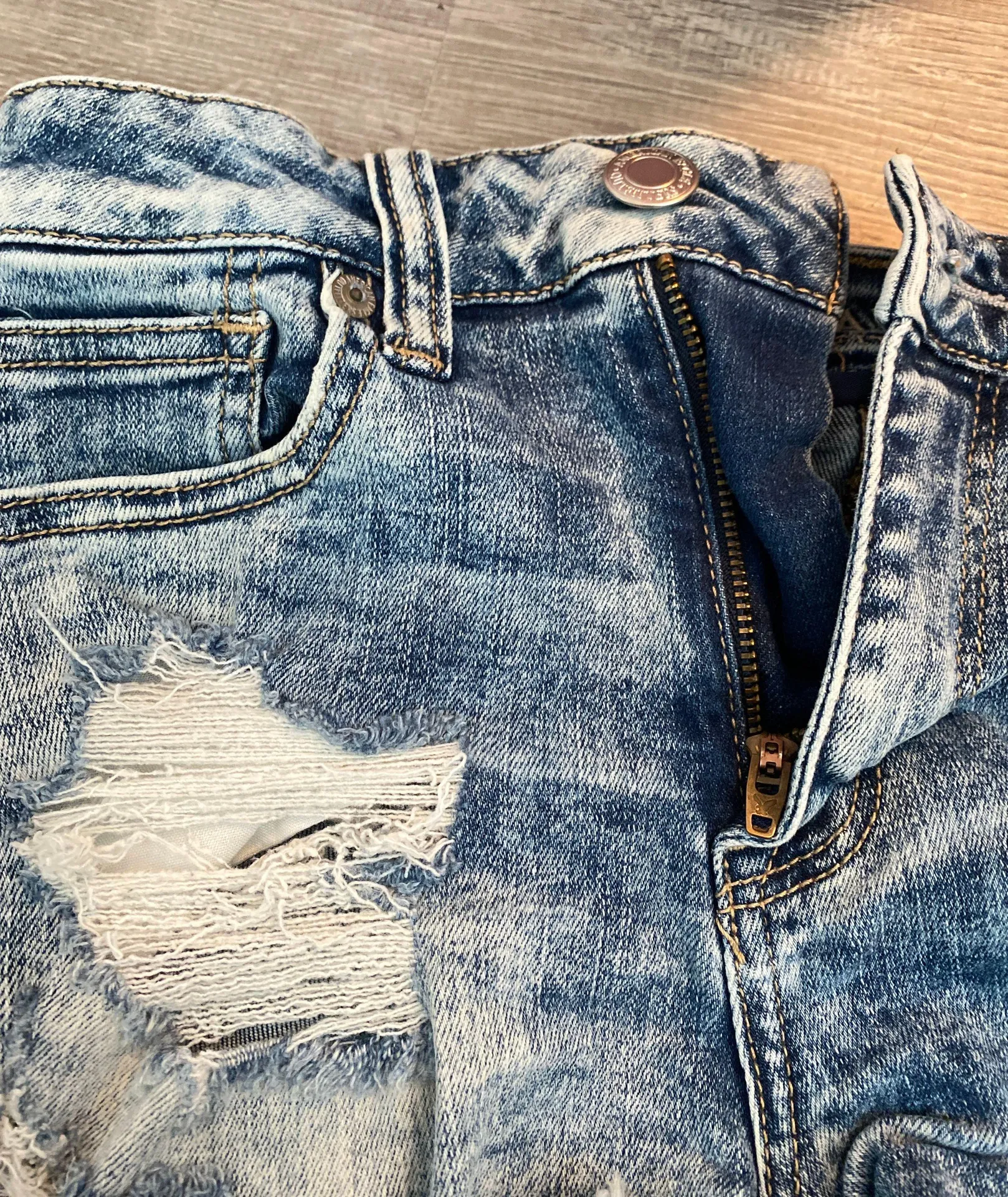 American Eagle Shorts - Image 3