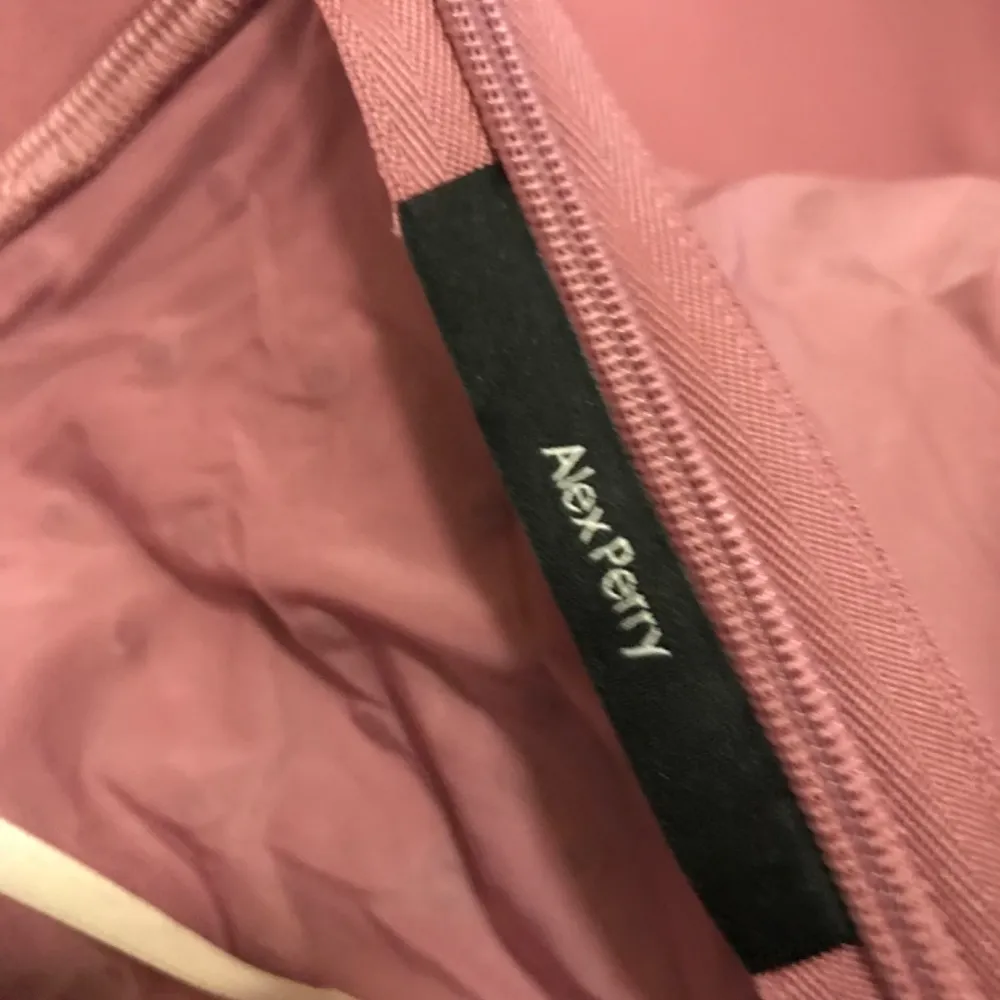 NWOT Alex Perry crystal embellished tighs Size 4 - Image 6