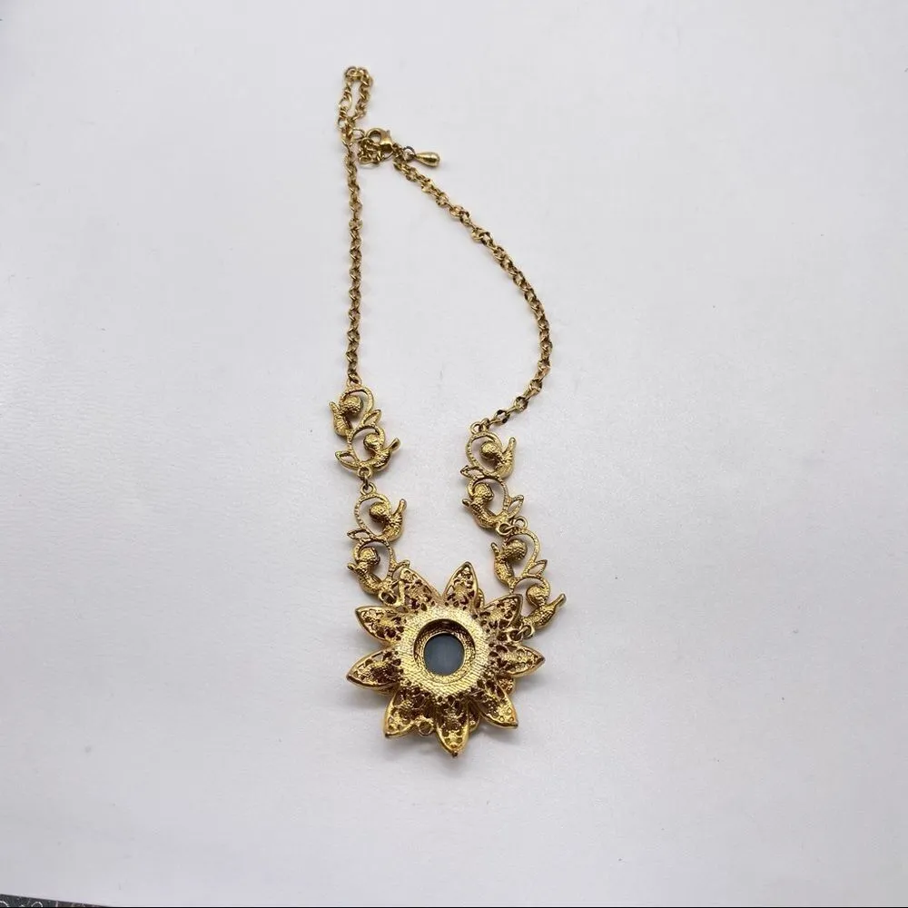 Vintage delicate gold‎ tone statement necklace stunning gorgeous Gold - Image 5
