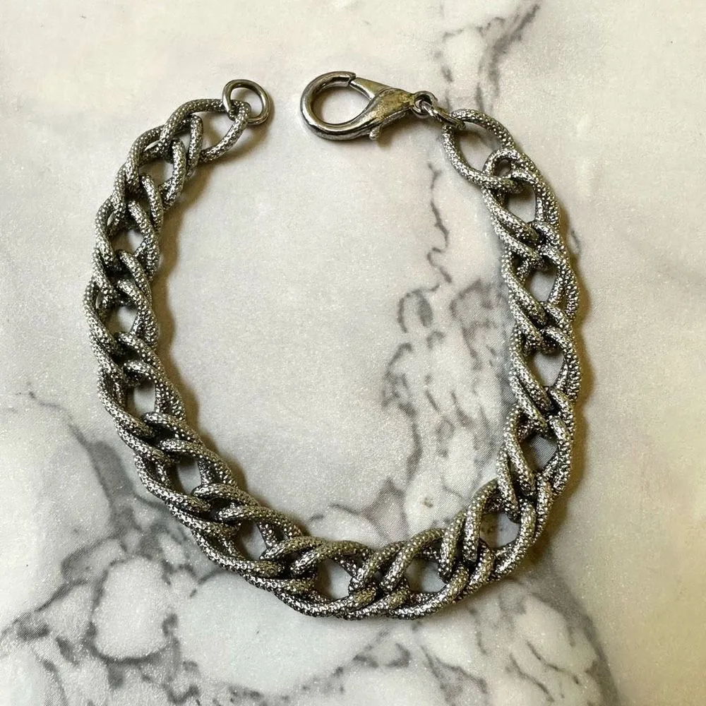 Silver tone link bracelet - Image 5