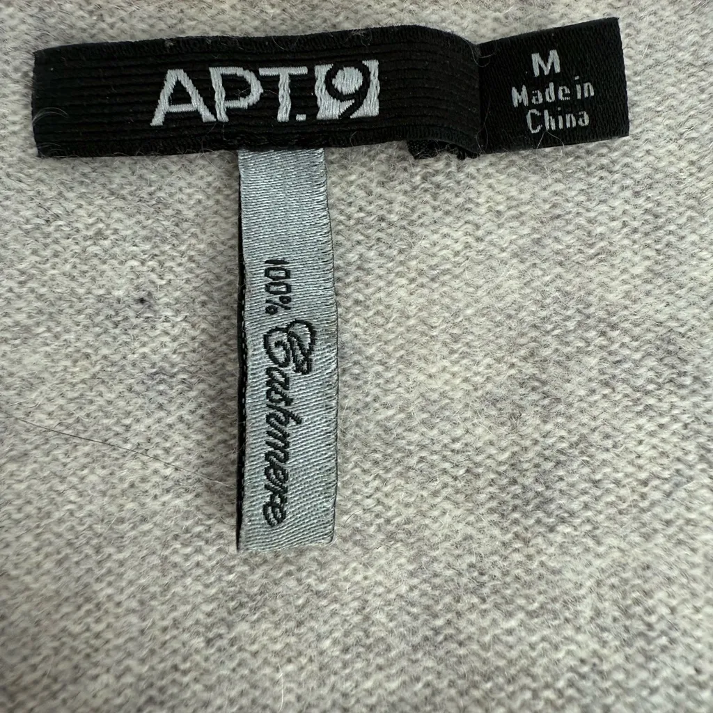 Cashmere Apt. 9 Women's Gray and pink blush Striped Crew neck Sweater Medium - Image 9