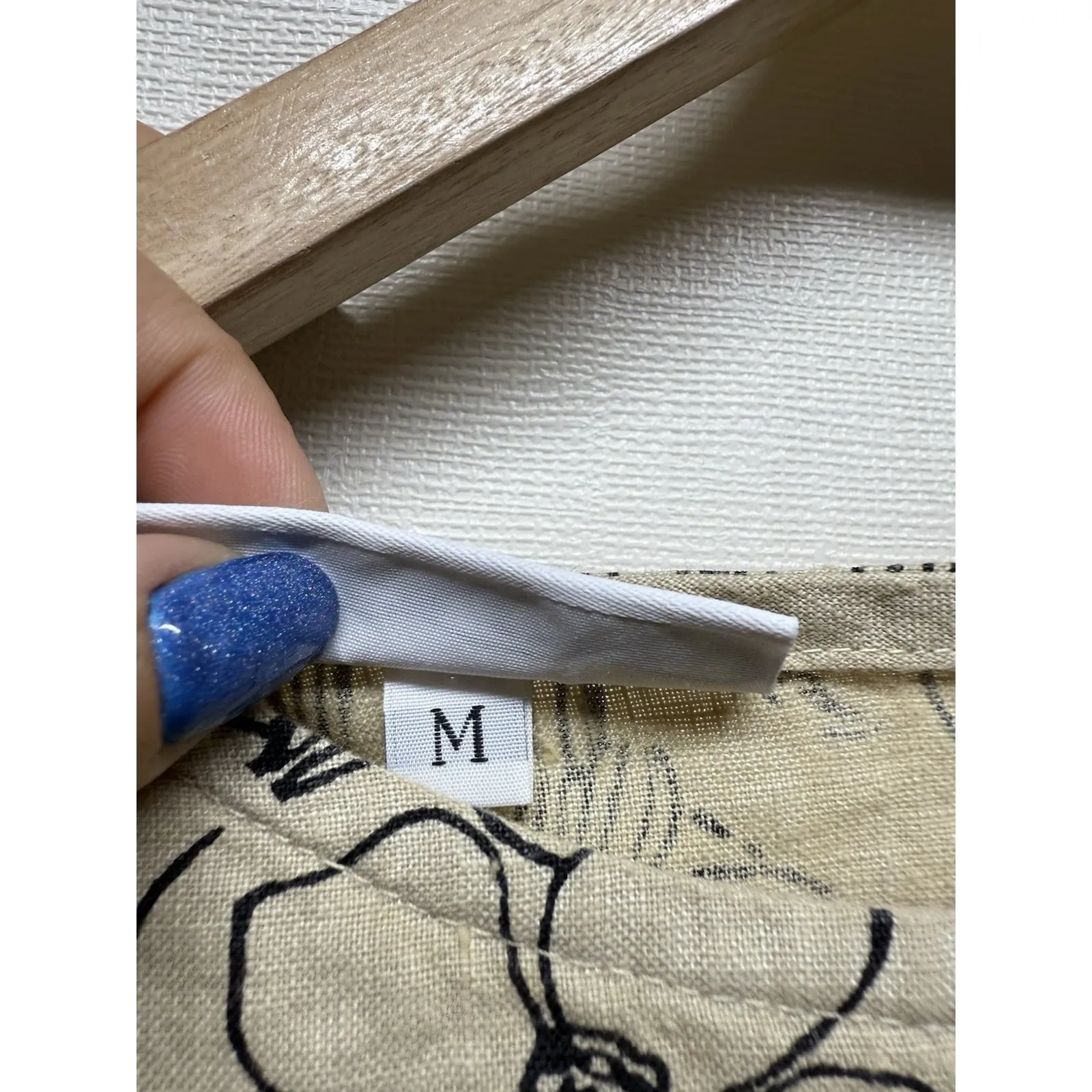 Bryn Walker 100% Linen Tunic‎ Top Ruffle Bell Sleeve Sz M Beige Floral Lagenlook - Image 4