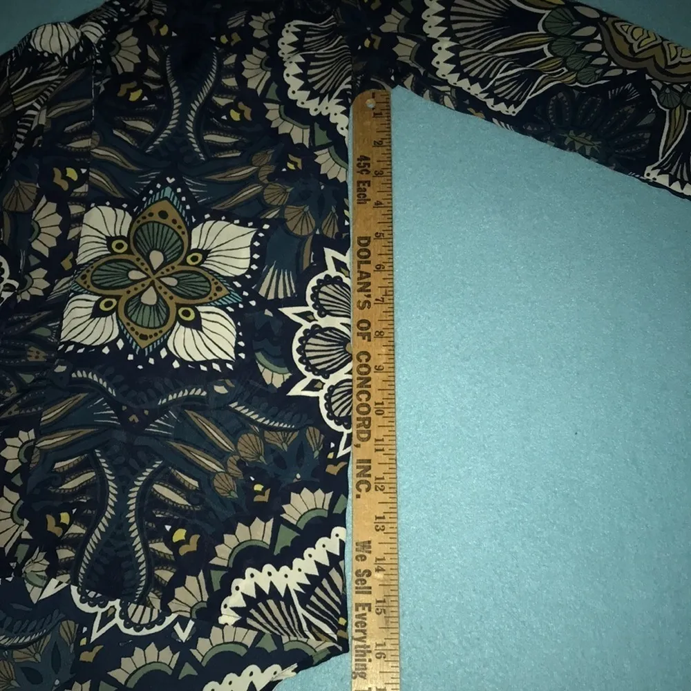 𝅺H&M long sleeve floral blouse hi low size L - Image 4