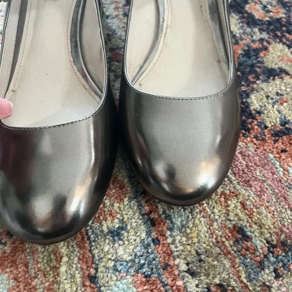 Louise et Cie Iron (Metallic) Korrie Mary Janes 8.5 - Image 5