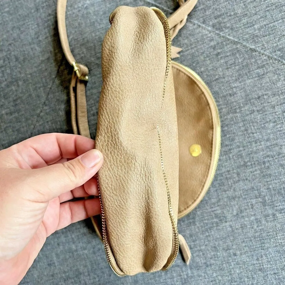 Steve Madden Crossbody Bag Tan Saddle Messenger Handbag Purse Faux Leather Suede - Image 3