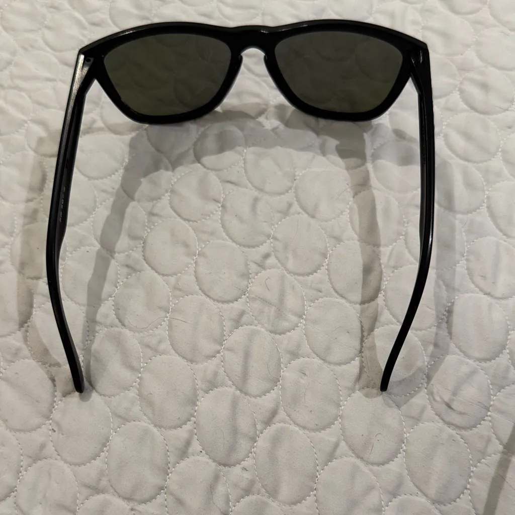 Oakley FROGSKINS Limited Edition Matte Black Violet Iridium lens 24-298 17 133 - Image 4