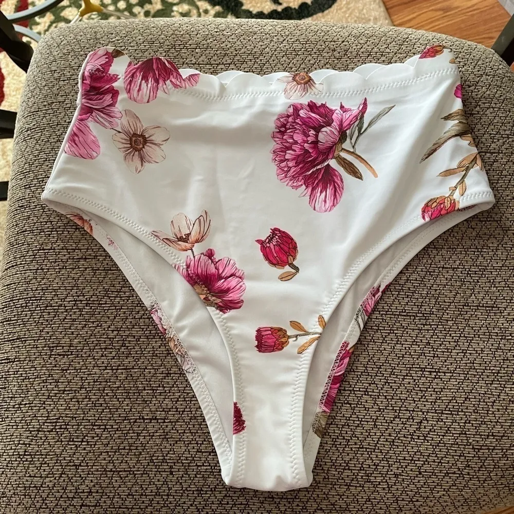 Cupshe Floral Print High Waist Bikini Bottoms Size S - Image 3