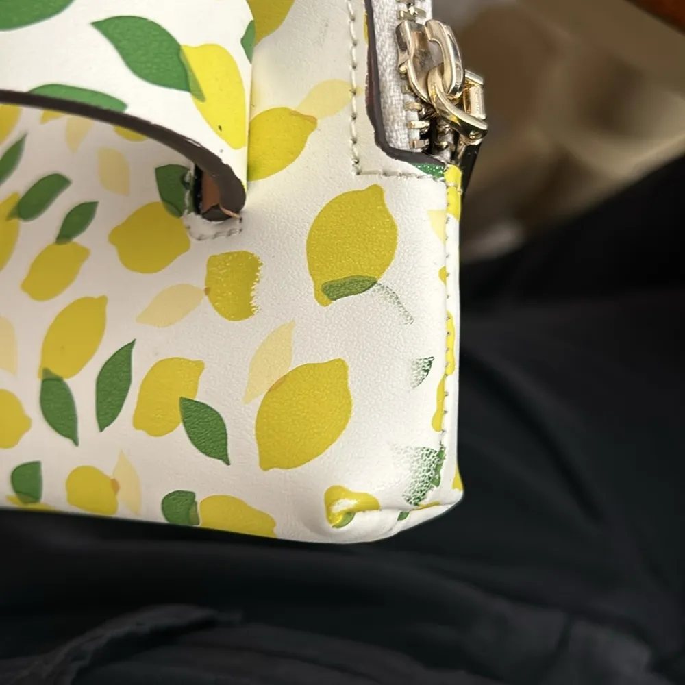 Kate Spade Lemon Drop Crossbody Belt Purse Bag Size S/M - Image 10