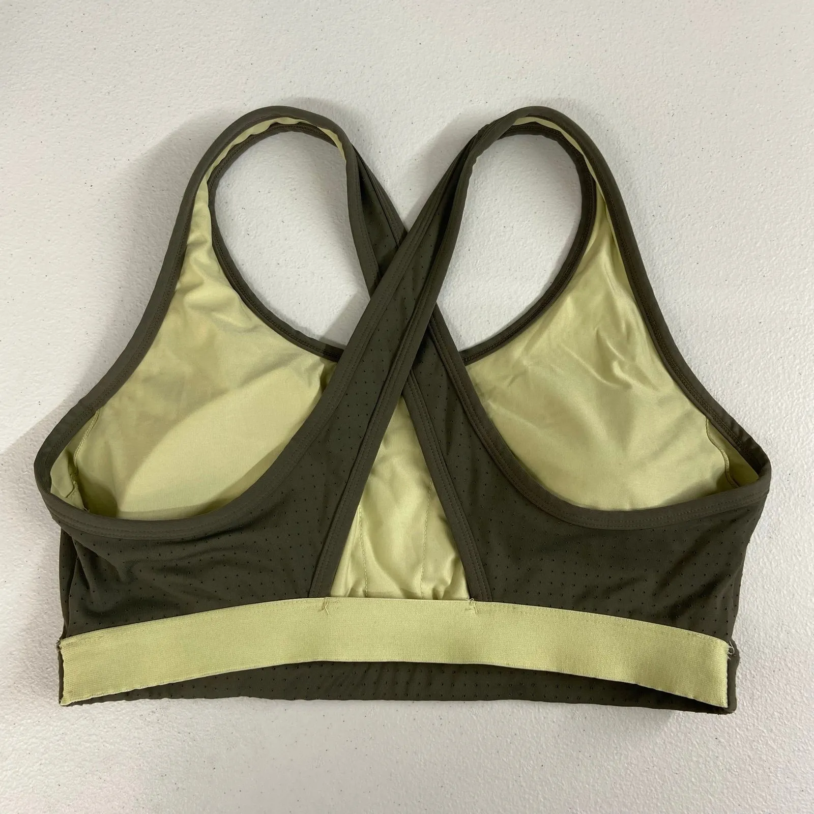 Women's gray green lightly padded full coverage high intensity cross sports bra - Image 2