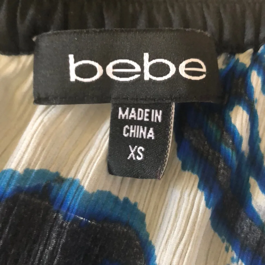 Bebe over‎ the shoulder black blue gray top - Image 6