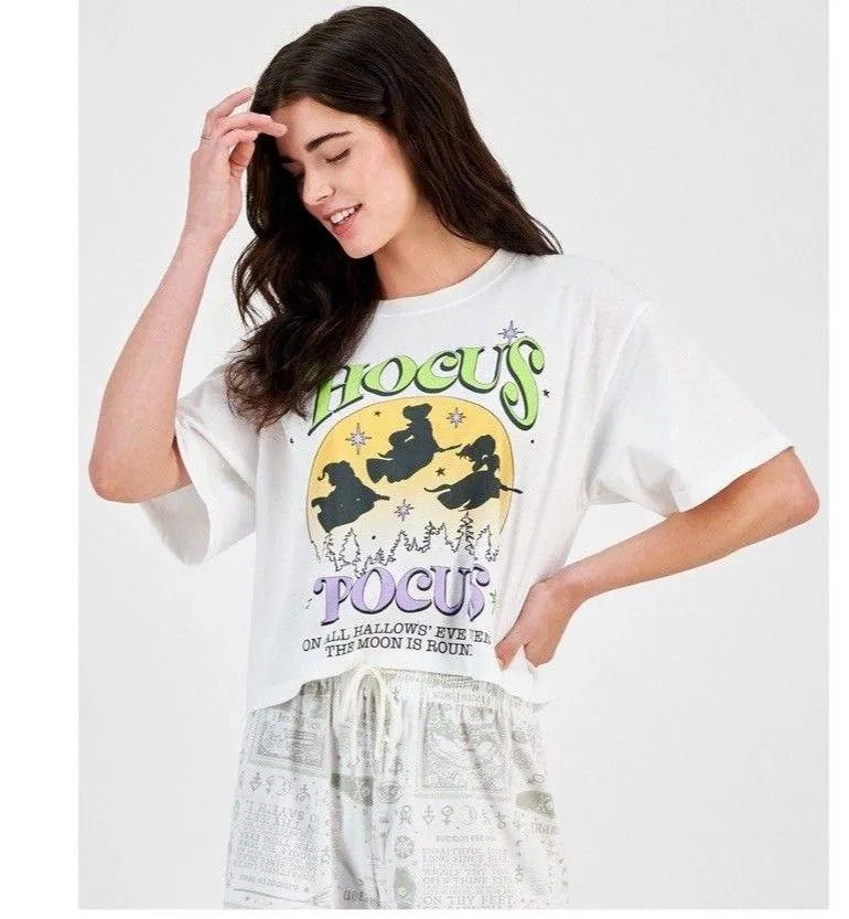 Love Tribe Juniors' Hocus Pocus Halloween Graphic Crewneck T-Shirt Medium New - Image 3