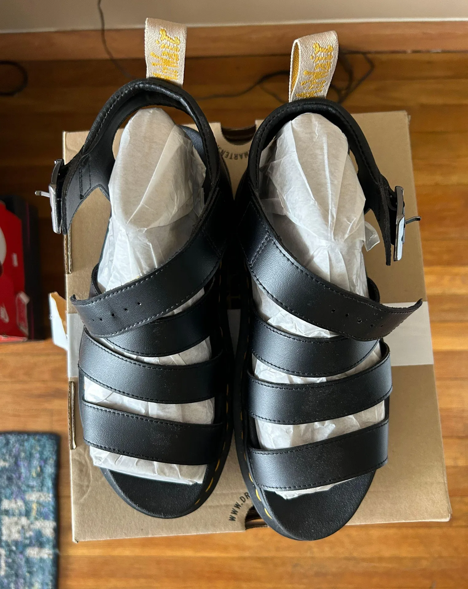 Dr. Martens Vegan Blaire Doc Martens - Image 2