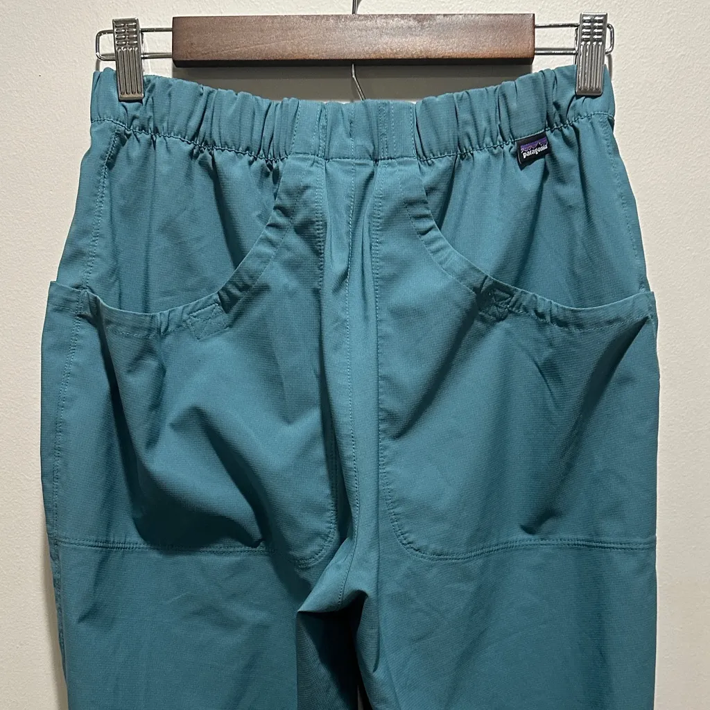 Patagonia Women's Teal Joggers - Image 9