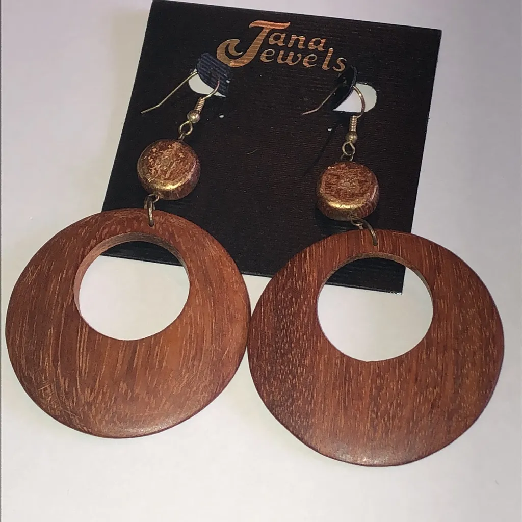 Jana Jewels Huge Brown Wooden Retro Boho Earrings - Image 3