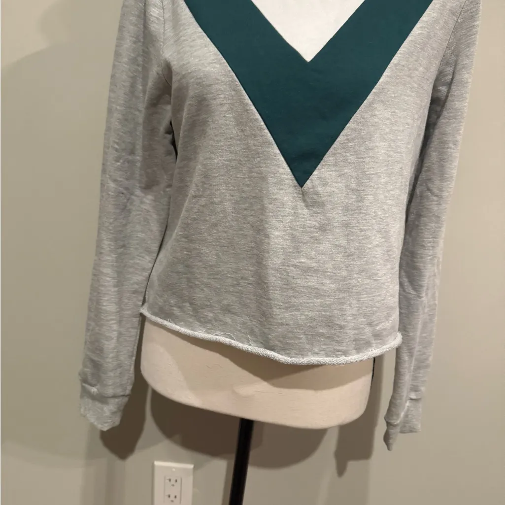 Full Tilt | gray and green crop sweater - Image 5