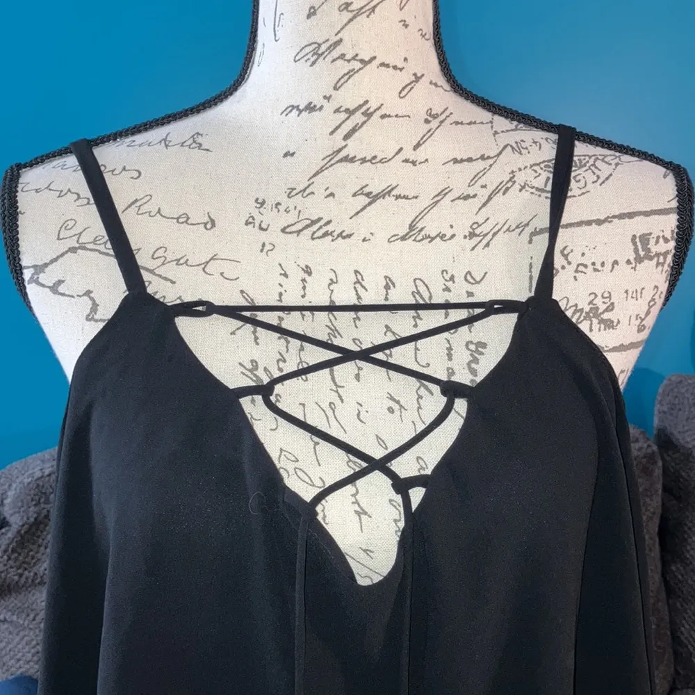 🎉4 for $20 Torrid Lace Up Cami, Size 1 (1X) - Image 2