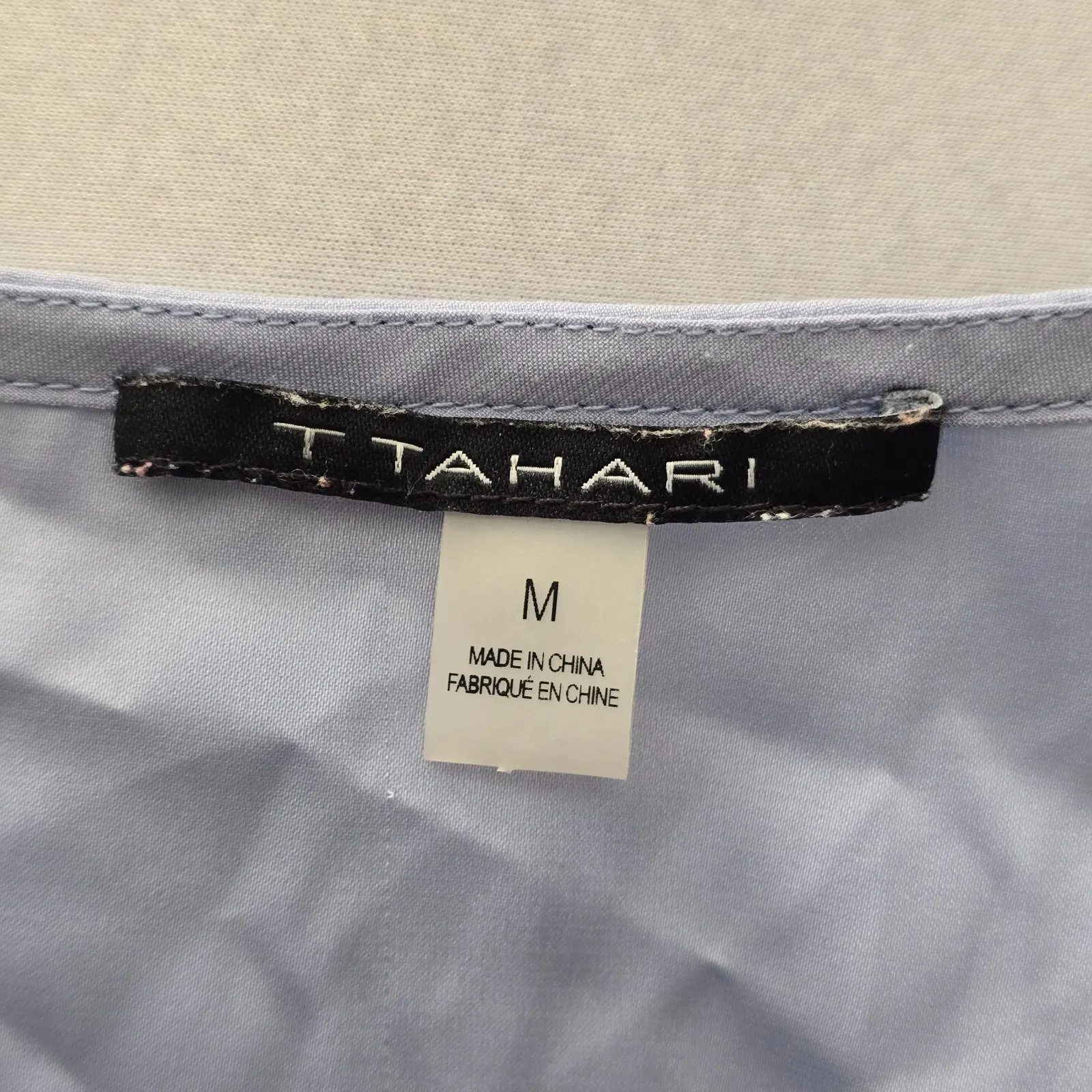 Blue Pleated Whimsy Tunic Feminine Silky Cottage Preppy Tahari Blouse Top Medium - Image 13