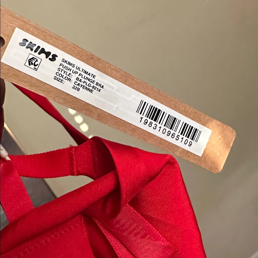 NWT SKIMS Ultimate Teardrop Push-Up‎ Bra in Cayenne 32B - Image 5