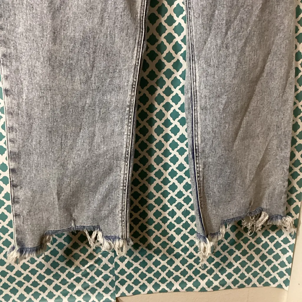 KanCan Signature High Rise Cropped Straight leg women’s jeans size 31 Blue - Image 3