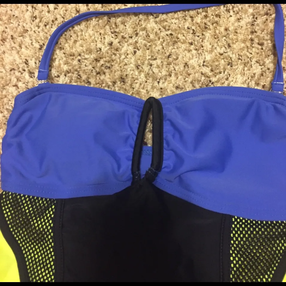 ❤️ Sporty Neon One Piece Swimsuit Blue Size XS - Image 2