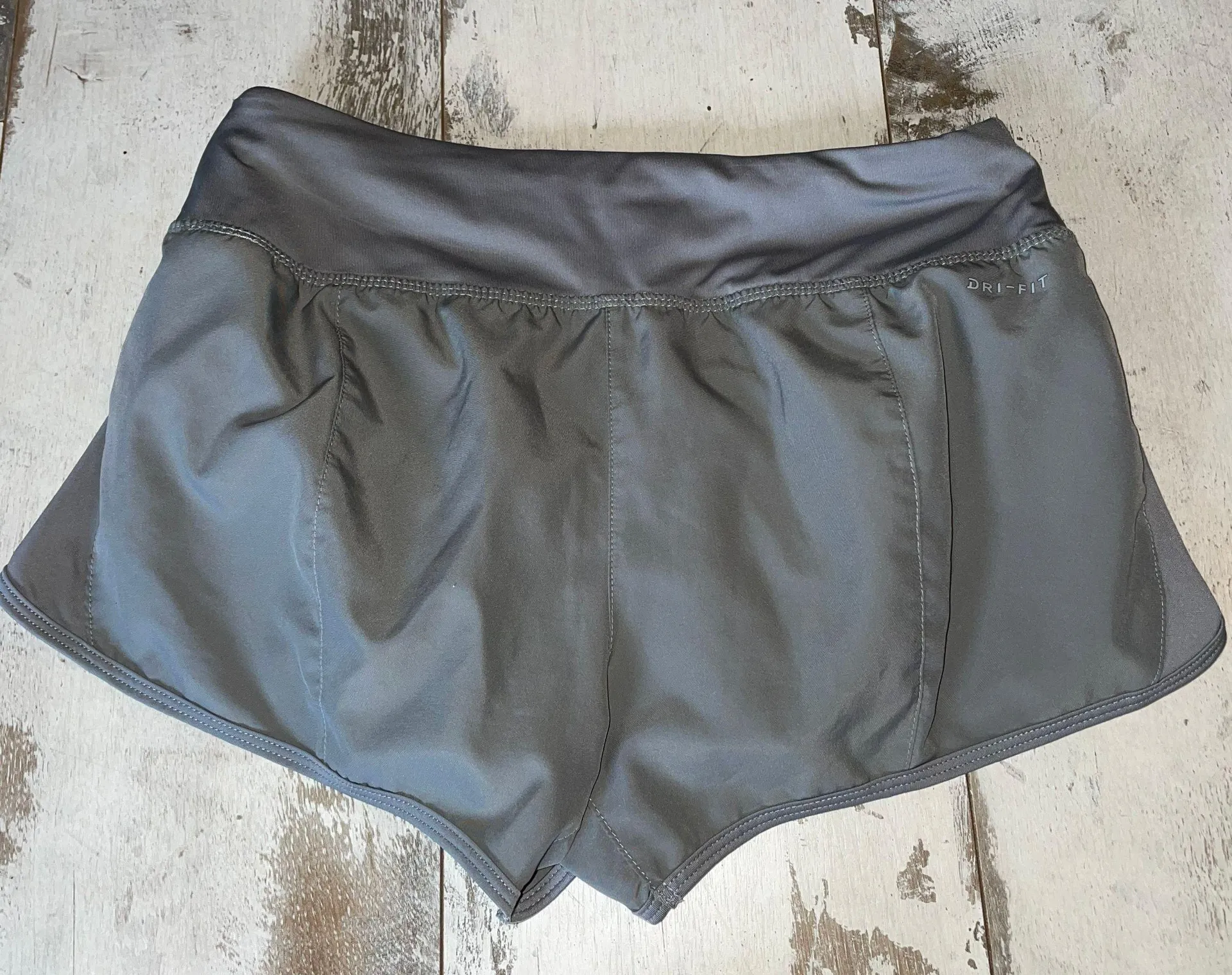 Nike Light Gray Shorts - Image 2