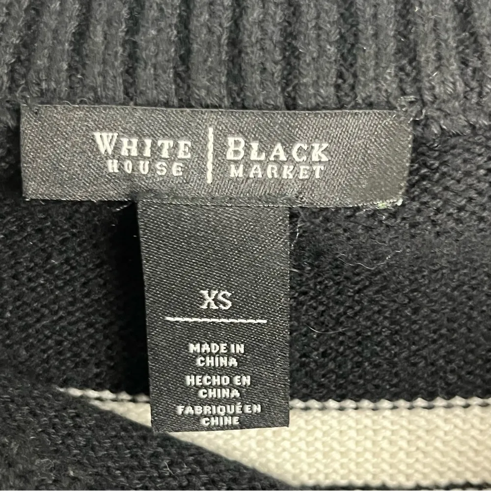 WHITE HOUSE BLACK MARKET Alpaca Blend Short Sleeves Cropped Sweater, Size Small - Image 3