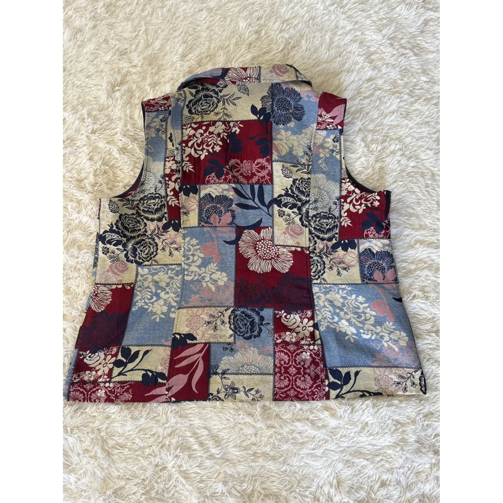 CJ Banks Vintage Floral Patchwork Sleeveless Button Down Top 3X Plus Size - Image 7