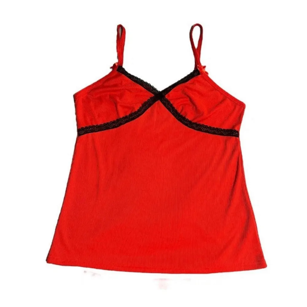 Love to Sleep 2 Piece Pajama Set Womens Size M Red Black Cami Capri Bottoms Size M - Image 2