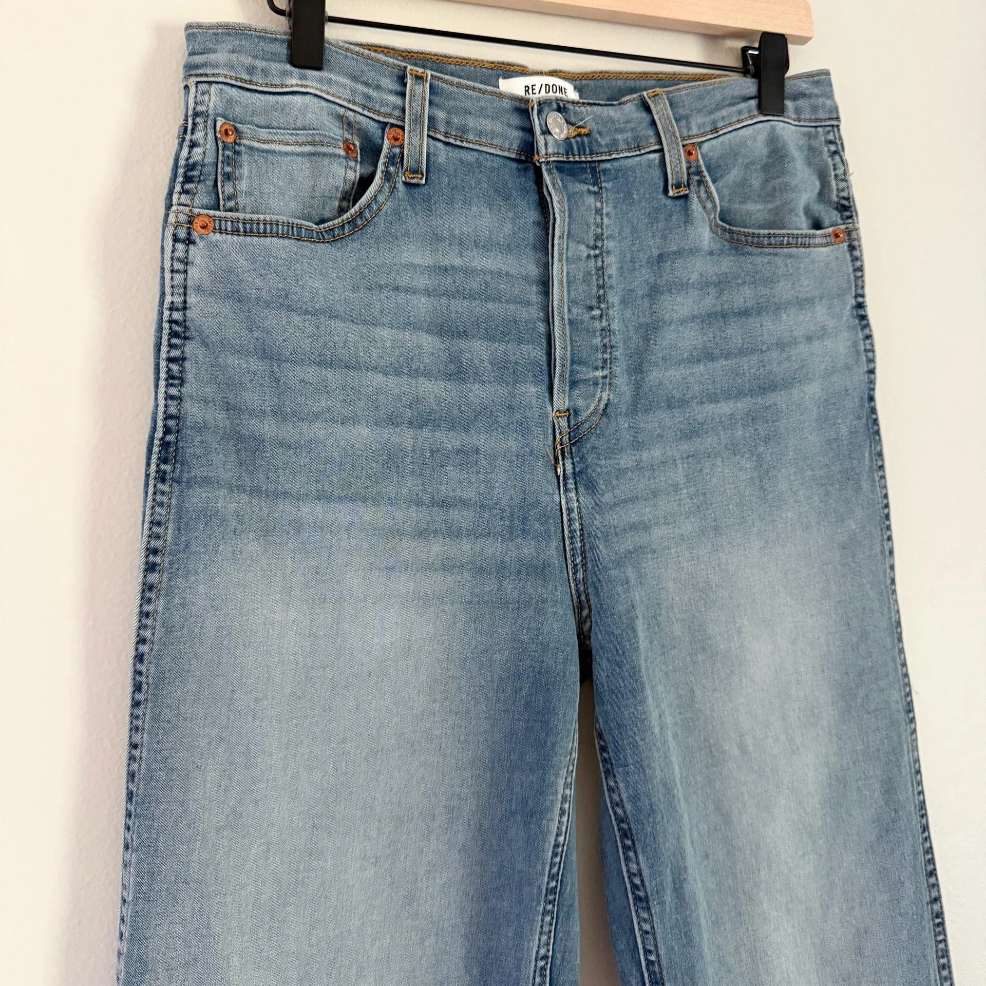 NWT Re/Done Women’s 90’s High Rise Loose Jeans in Vintage Faded Blue Size 29 - Image 4