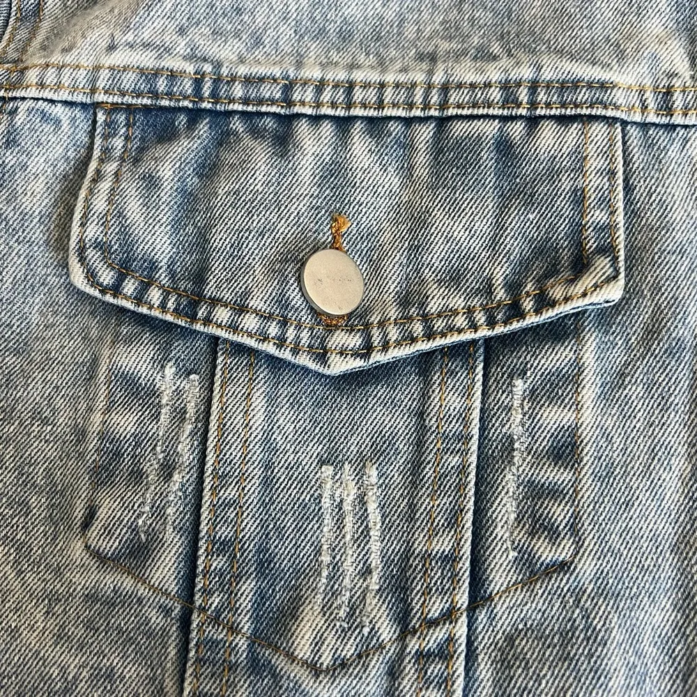 Blue B Collection Denim Jacket Teens Size Small Cropped Blue Distressed - Image 14