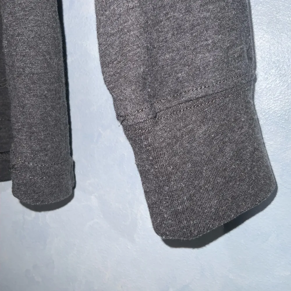 Eddie Bauer Gray Long Sleeve T-Shirt “Pet Guardian..” Paw Print  Logo L - Image 4